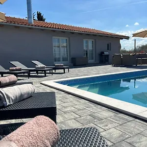  Ferienhaus Kuca Za Odmor Capella
